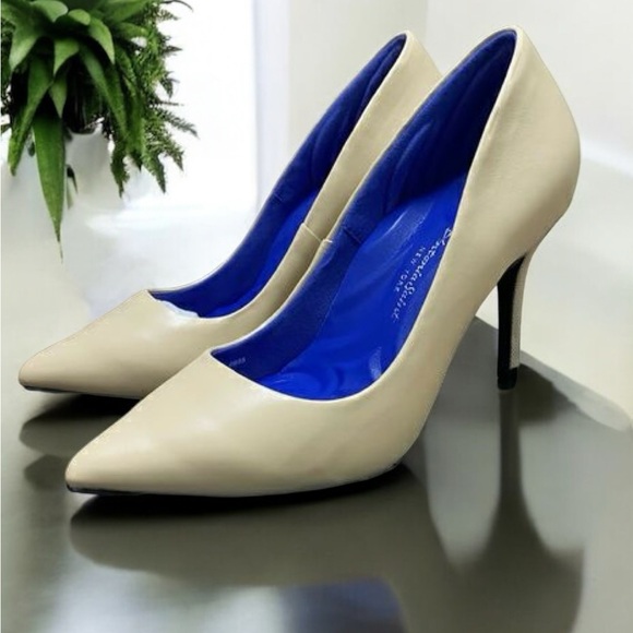 NEW IN BOX Antonia Saint Victoria High Heels in Zoey Nude - Picture 1 of 7